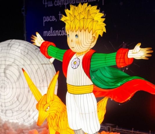 El Universo de «El Principito» se Instala en la Estación Baquedano con una Exposición Inmersiva