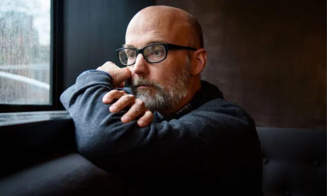 Moby-estrenara-un-nuevo-album-buscando-el-silencio-con-Future-Quiet--2048x1232