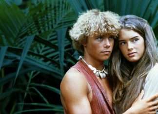 Presiones, desnudos y drogas: los secretos del polémico rodaje de “La laguna azul”