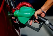 Histórica alza de combustibles: Bencina sube $370 y Diésel $580 a partir de este jueves