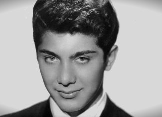 Paul Anka en «Gigantes de la Música»: Un Especial Imperdible en Incondicionalmente Retro Paul Anka